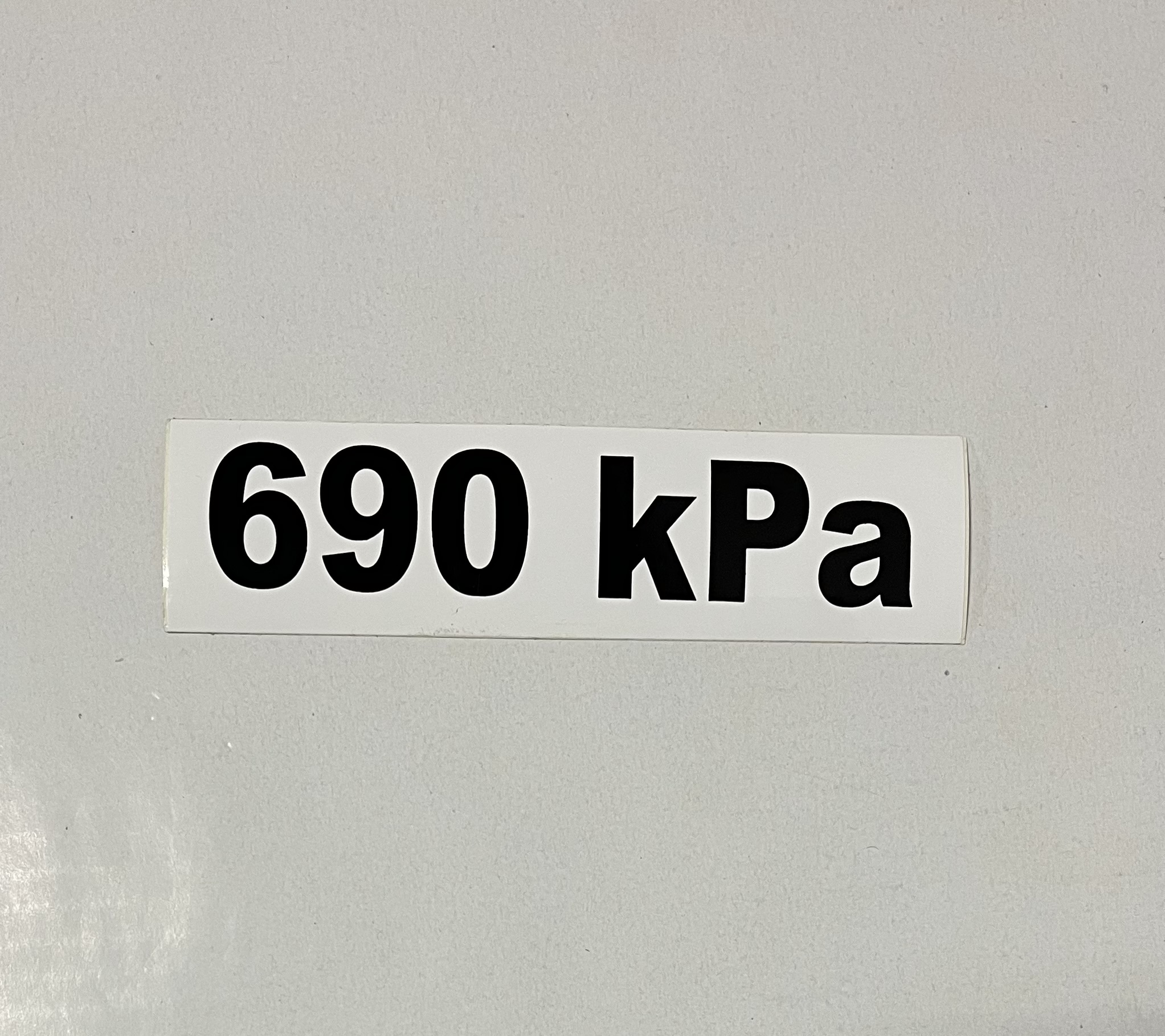 Označenie kPa 690
