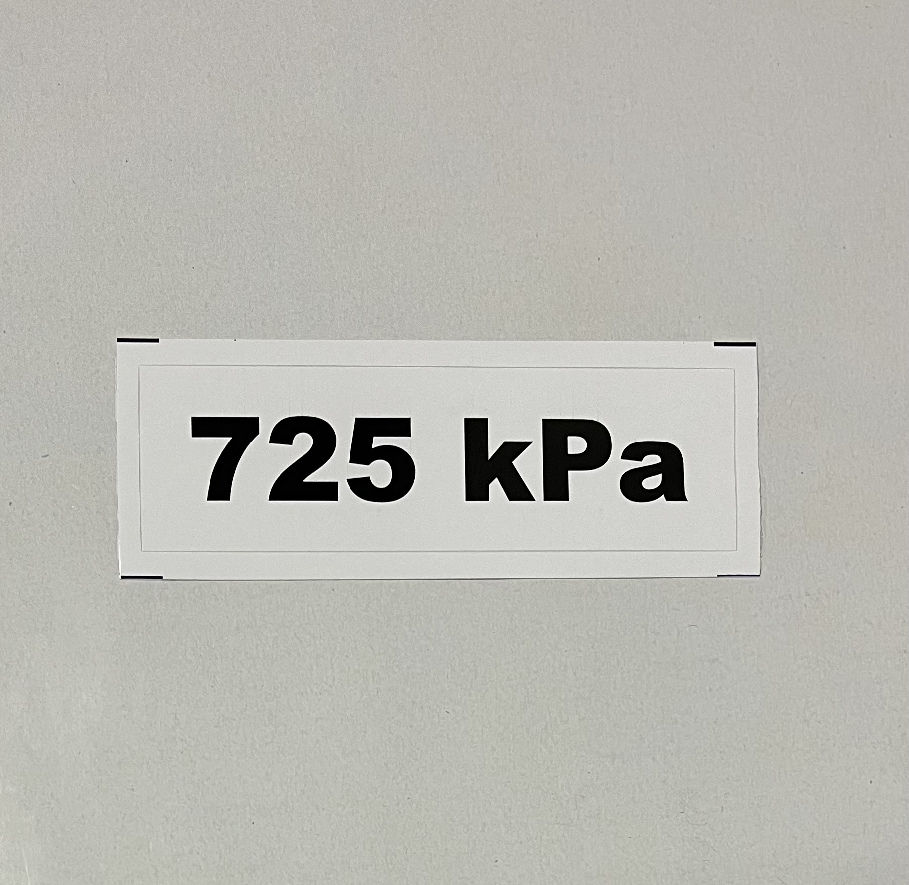 Označenie kPa 725