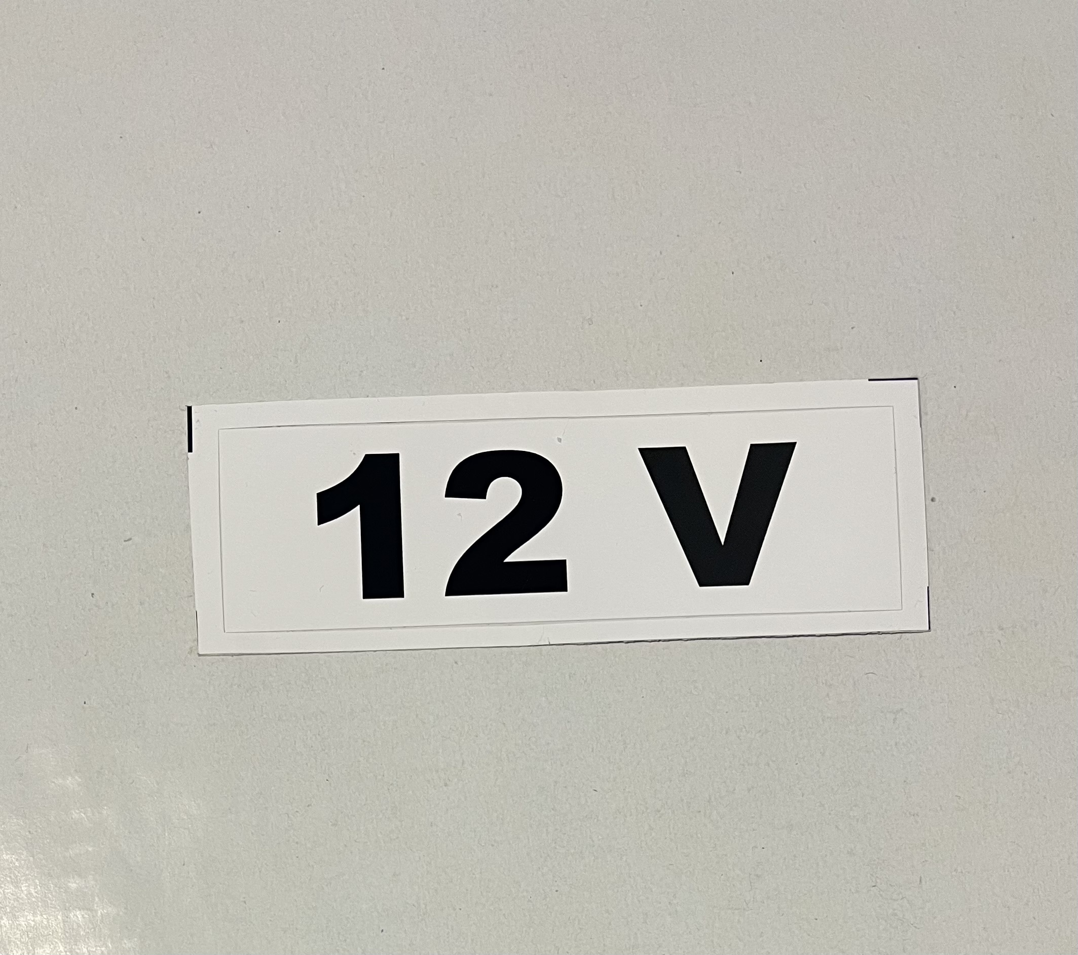Označenie 12V 